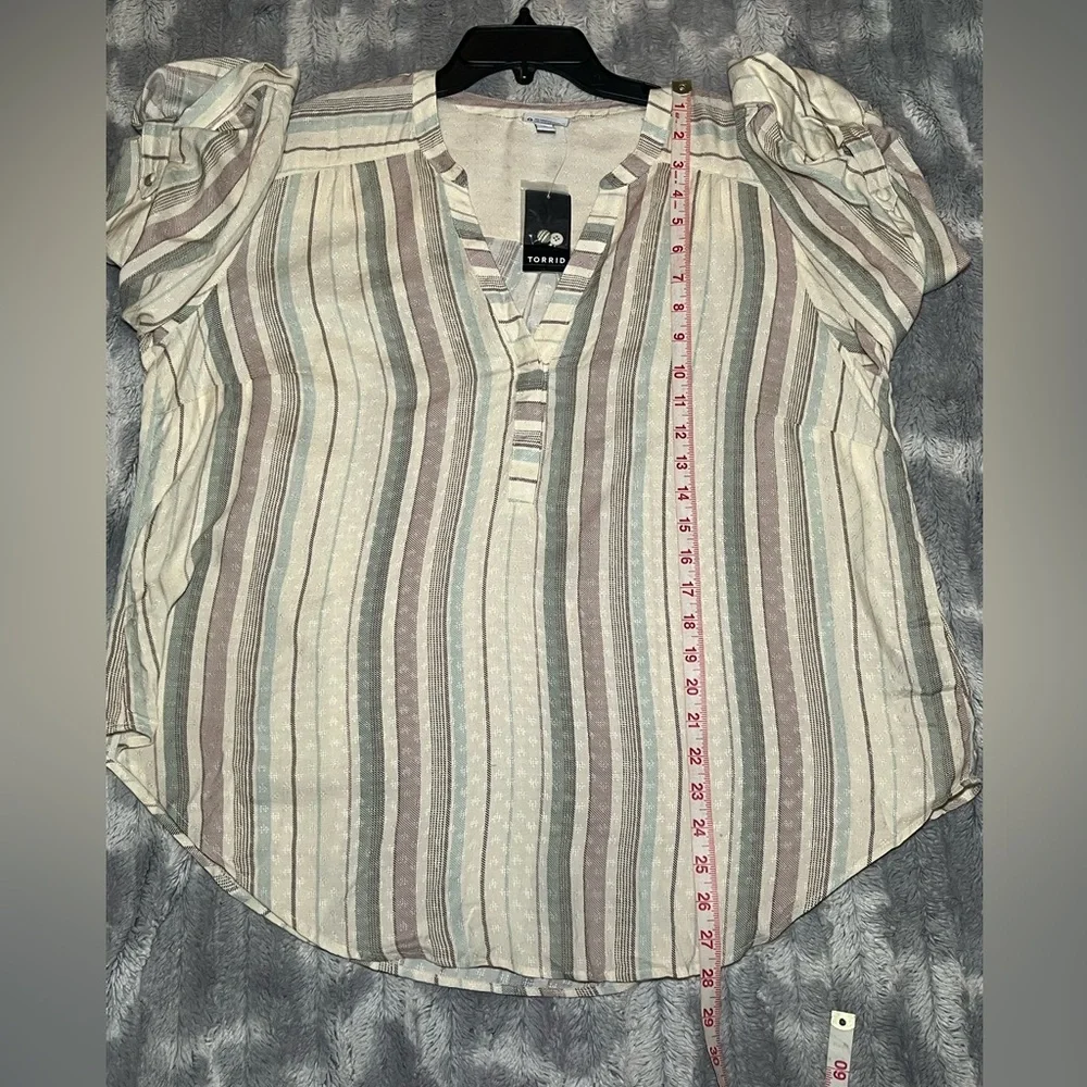 Torrid Harper 3/4 Sleeve Pullover Blouse - Picture 6 of 12